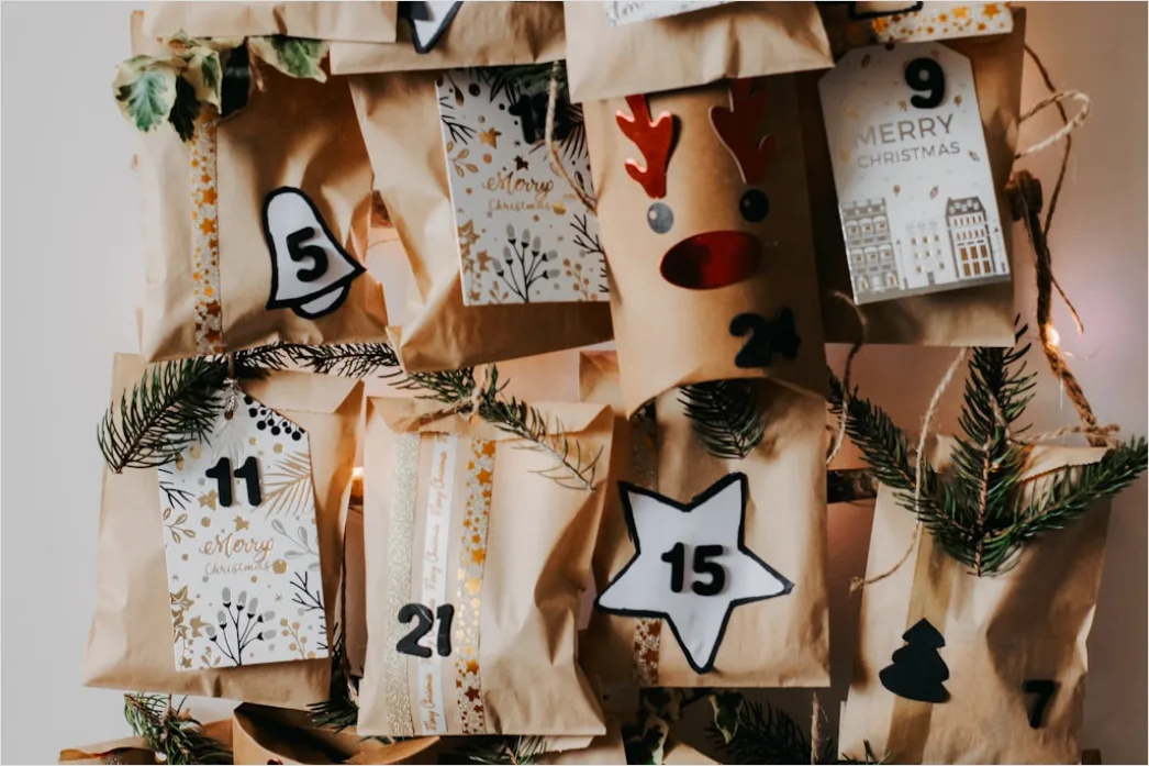 Detail Advent Kalender öffnen Kind Freude Moment Number 13