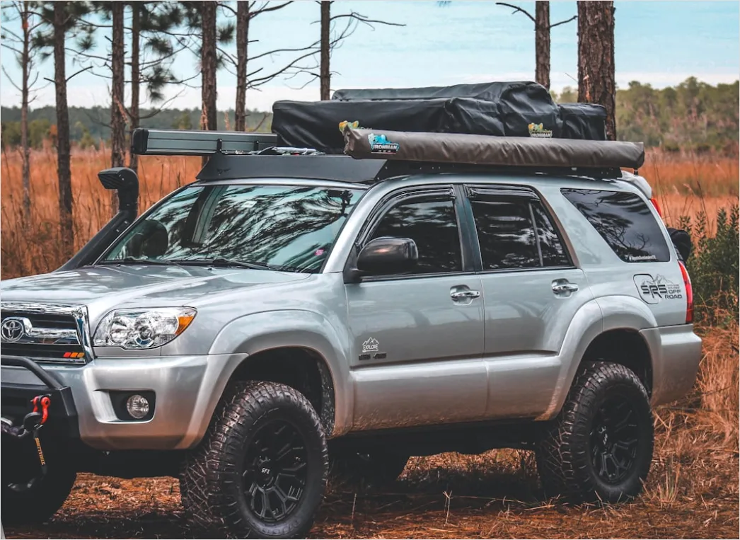 Detail Adventure Vehicle Rooftop Rack Gear Loaded Number 20