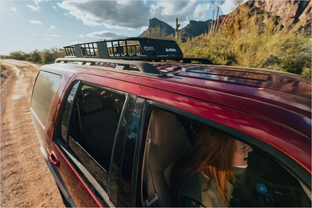 Detail Adventure Vehicle Rooftop Rack Gear Loaded Number 3