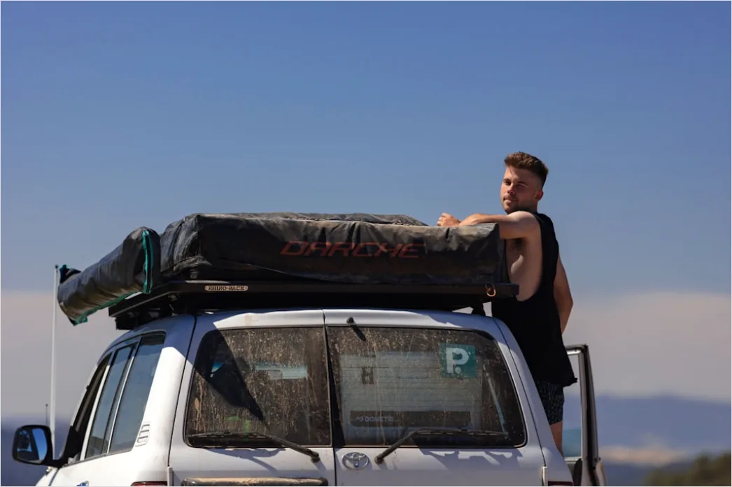 Detail Adventure Vehicle Rooftop Rack Gear Loaded Number 5