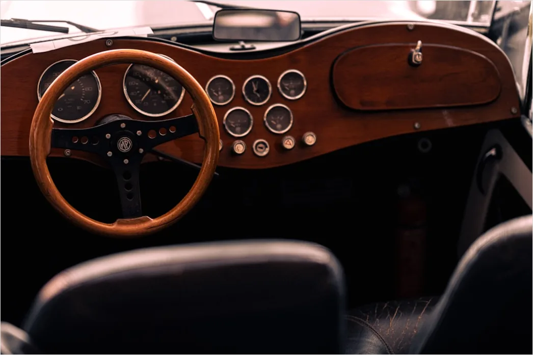 Detail Antique Car Wooden Steering Wheel Interior Number 11