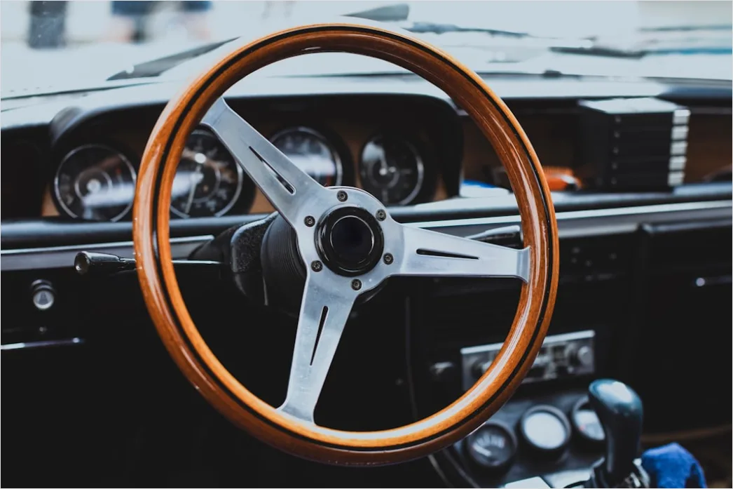 Detail Antique Car Wooden Steering Wheel Interior Number 15