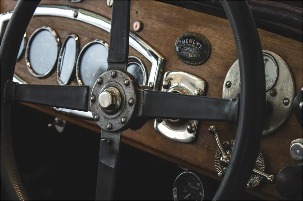 Detail Antique Car Wooden Steering Wheel Interior Number 17