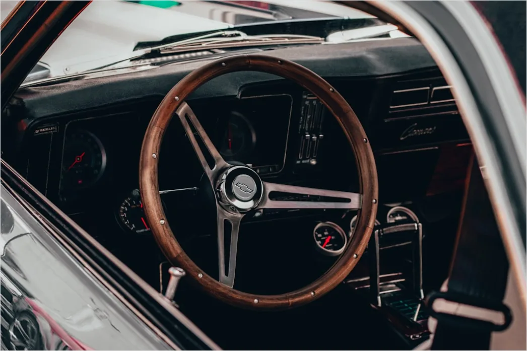 Detail Antique Car Wooden Steering Wheel Interior Number 18