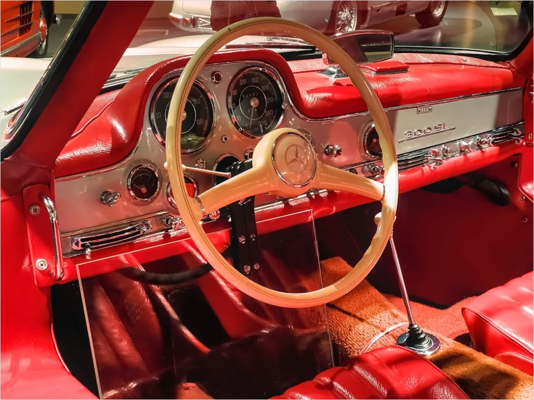 Detail Antique Car Wooden Steering Wheel Interior Number 20