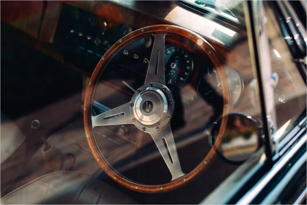 Detail Antique Car Wooden Steering Wheel Interior Number 10