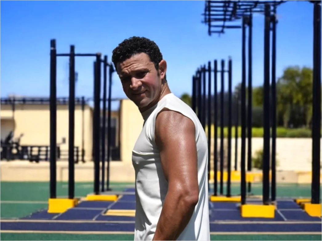 Detail Athletic Man Portrait Gym Fitness Confident Look Number 15