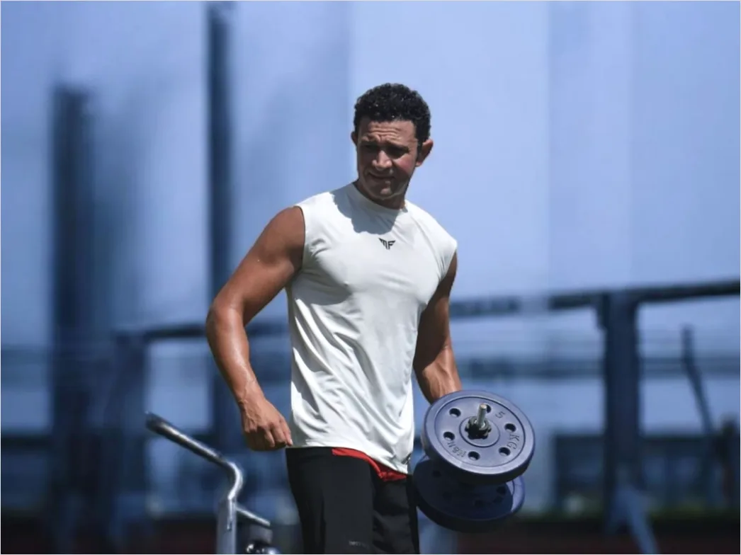 Detail Athletic Man Portrait Gym Fitness Confident Look Number 17