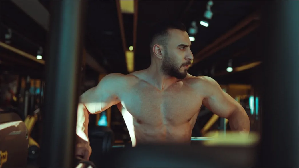 Detail Athletic Man Portrait Gym Fitness Confident Look Number 3