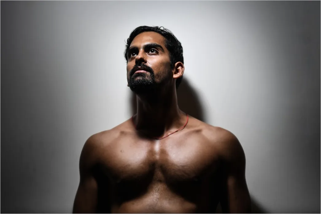 Detail Athletic Man Portrait Gym Fitness Confident Look Number 6