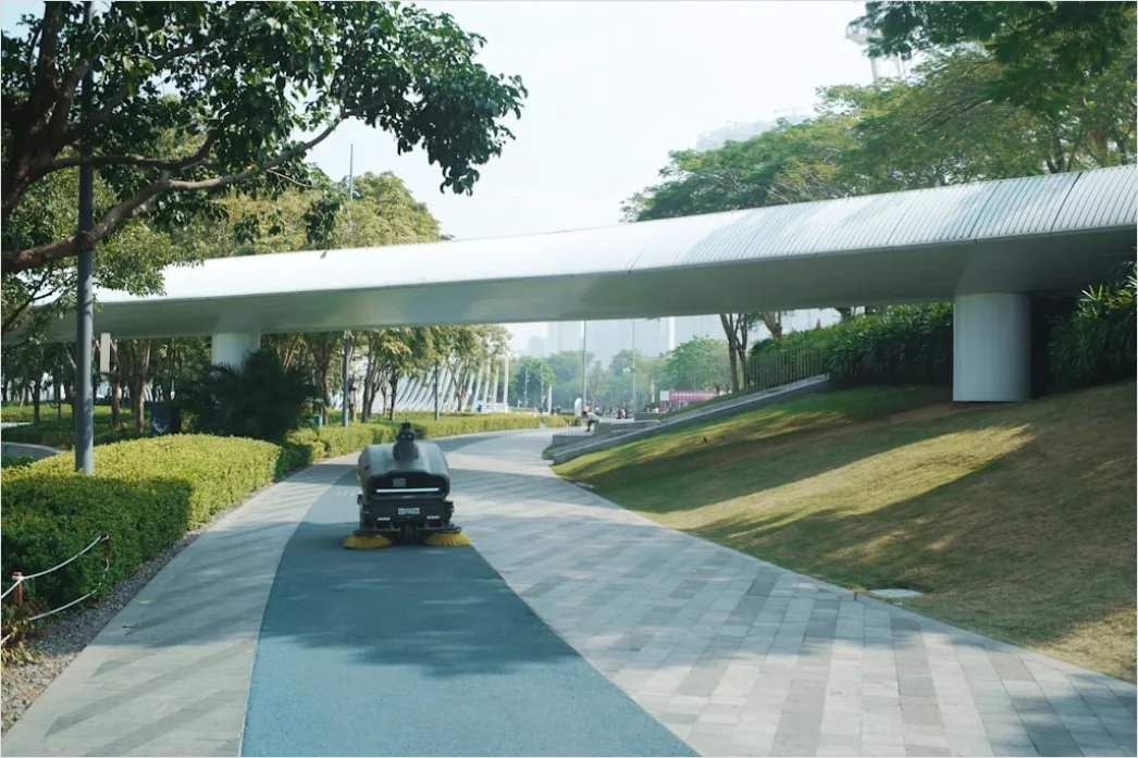Detail Autonomous Bus Concept Smart City Future Number 4