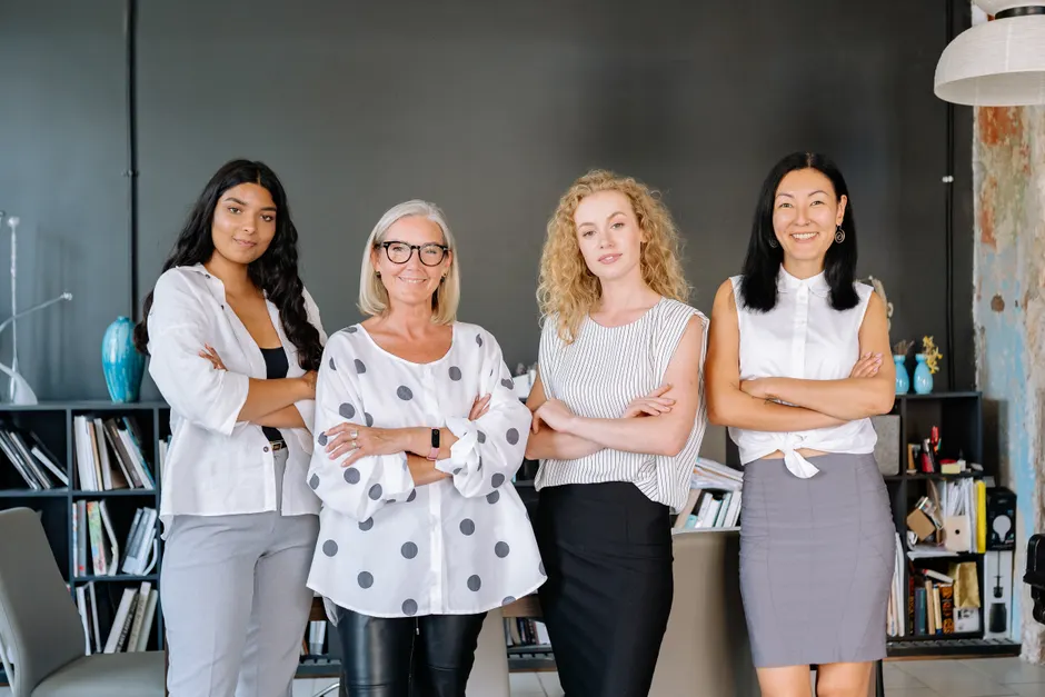 Detail Business Team Portrait Diverse Group Office Setting Number 17