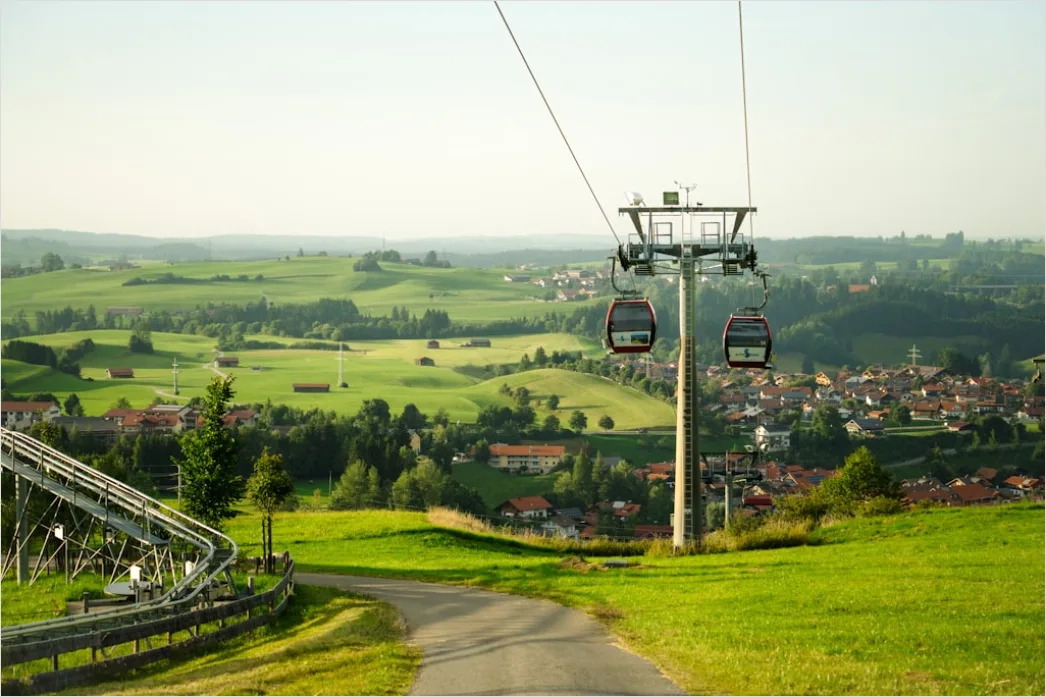 Detail Cable Car Ascending Mountain Scenic Route Number 17