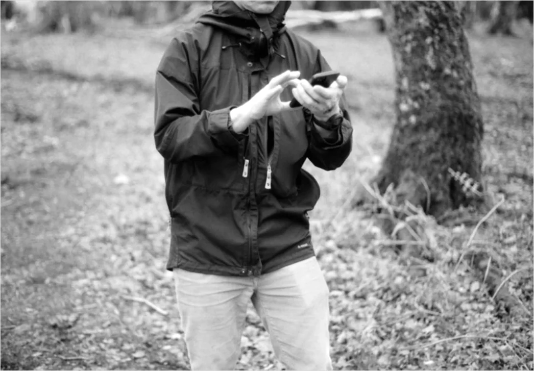 Detail Candid Portrait Teenager Using Smartphone Outdoor Number 18