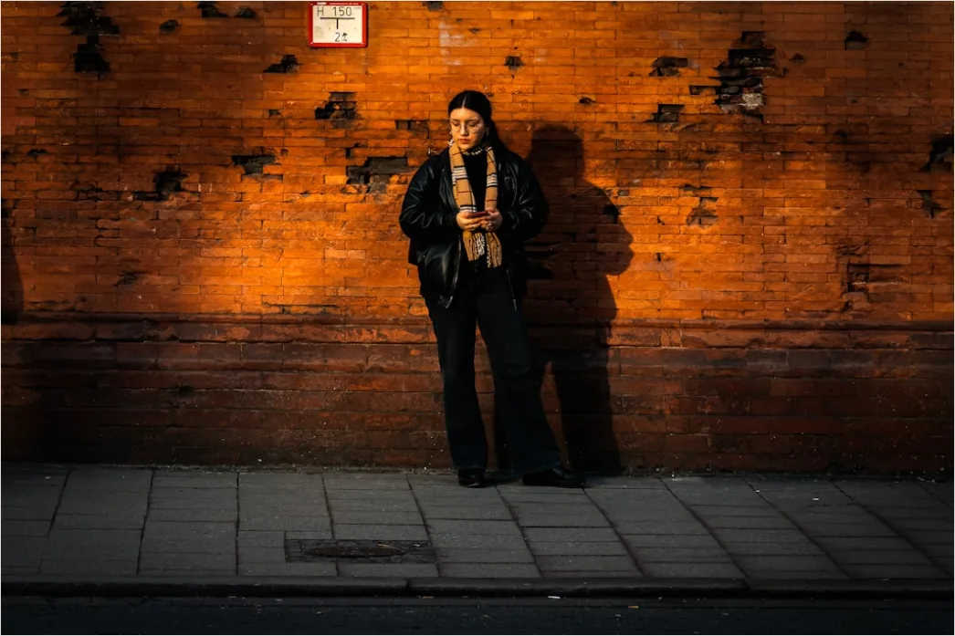 Candid Street Portrait Urban Environment Natural Light 177a