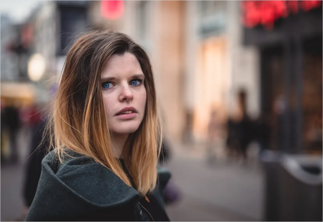 Detail Candid Street Portrait Urban Environment Natural Light Number 9
