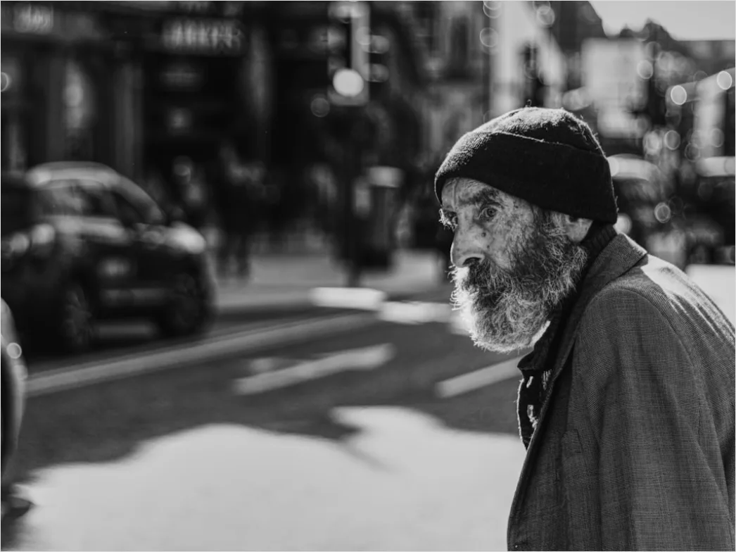 Detail Candid Street Portrait Urban Environment Natural Light Number 10