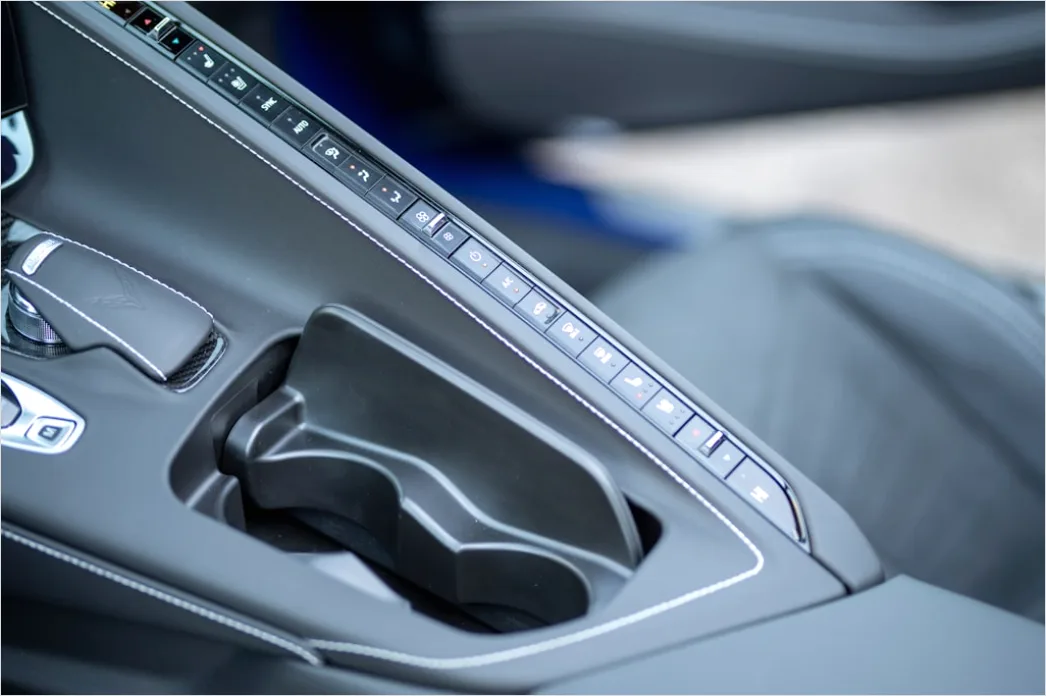 Detail Car Wireless Charging Pad Interior Close Up Number 13