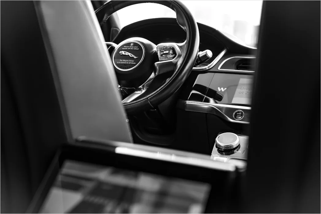 Detail Car Wireless Charging Pad Interior Close Up Number 16