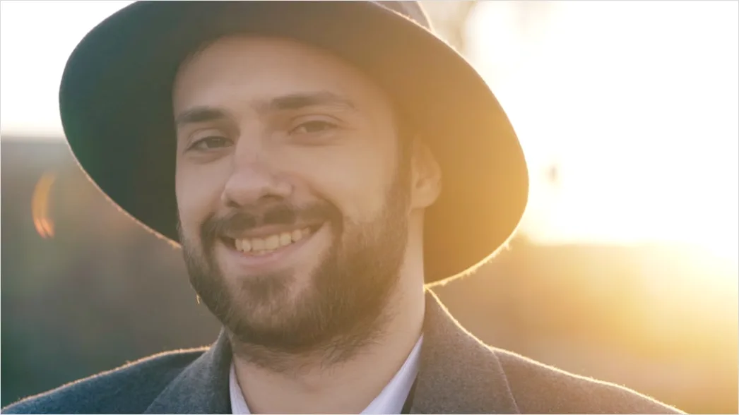 Casual Man Portrait Smiling Genuine Outdoor Light 2134