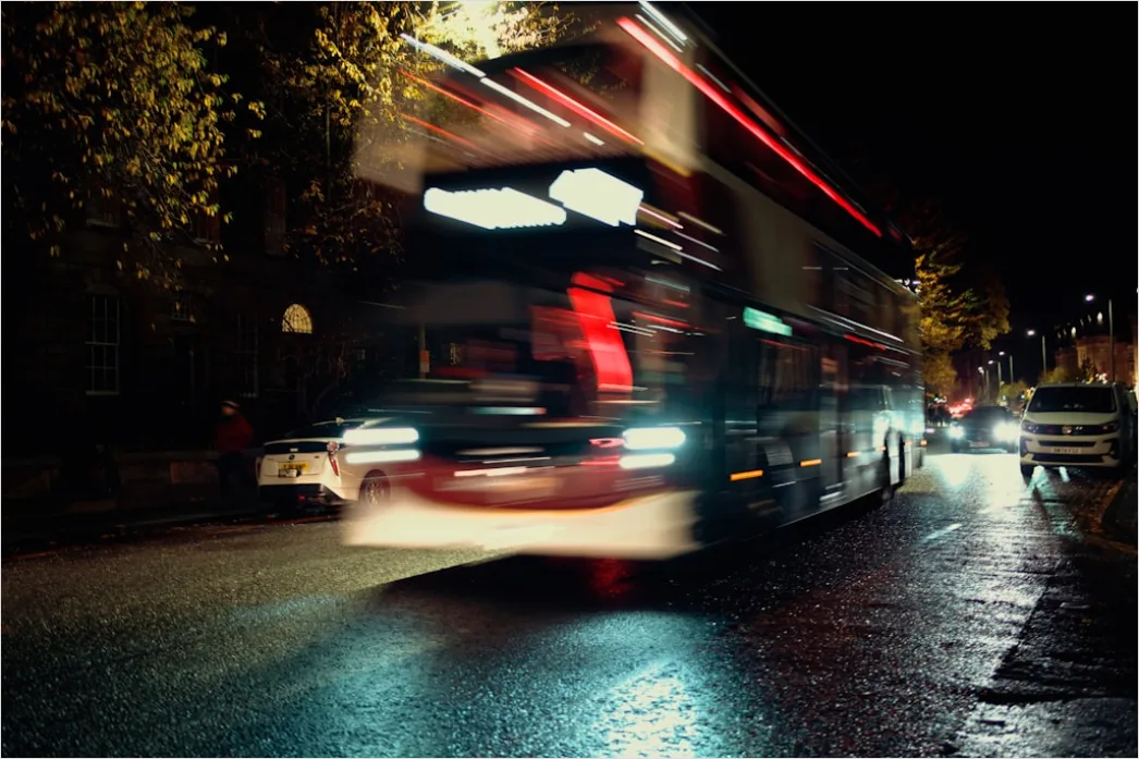 Detail City Bus Driving Urban Street Rush Hour Number 16