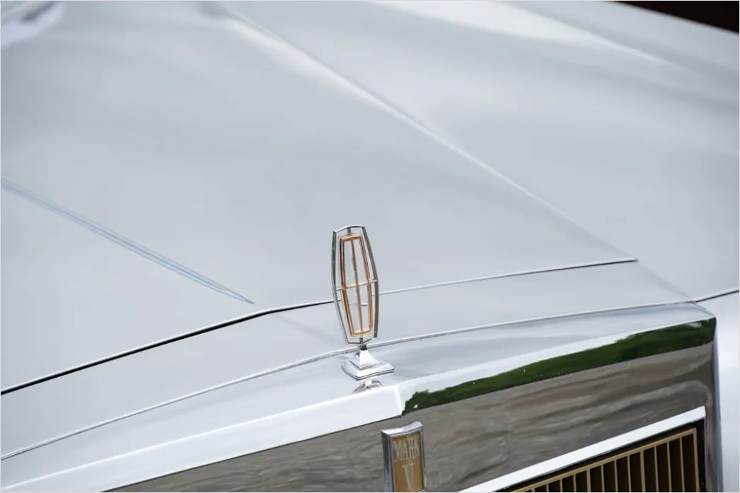 Classic Car Hood Ornament Detail Close Up 76c5