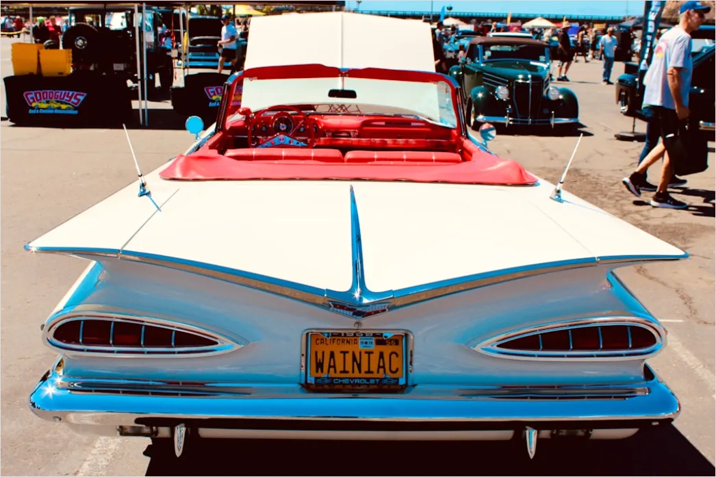 Detail Classic Chevrolet Camaro Parked At Car Show Number 18