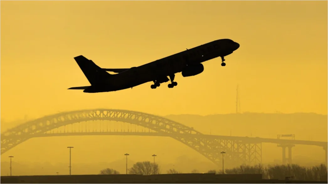 Detail Commercial Airplane Taking Off At Sunset Number 11