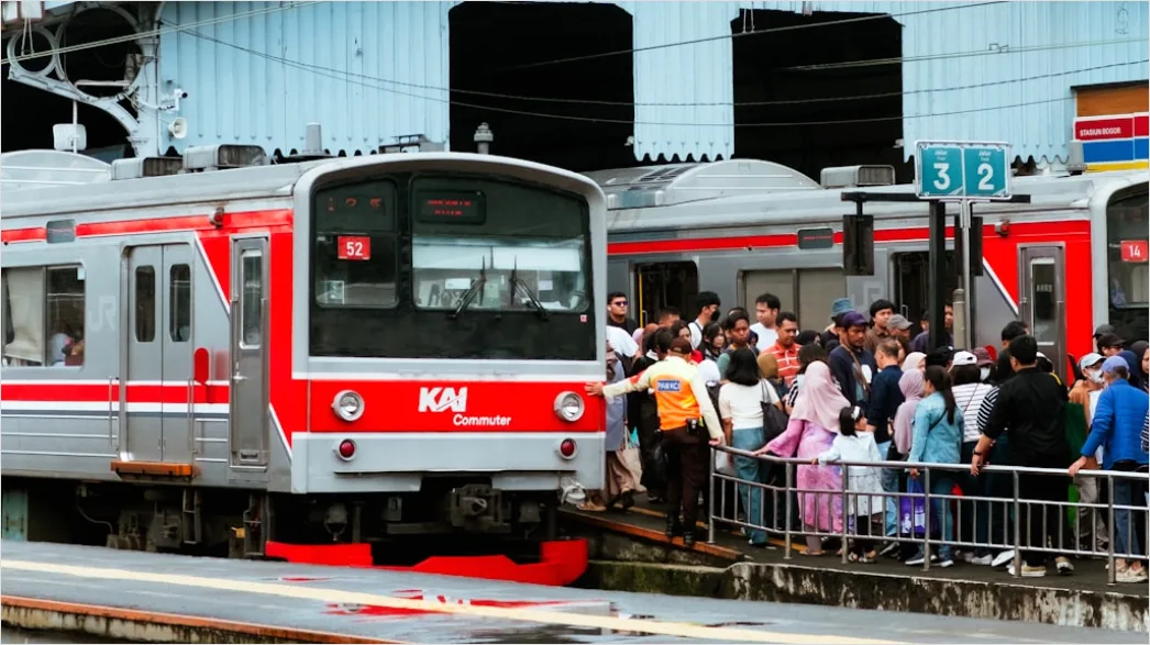 Detail Commuter Train Passengers Boarding At Station Number 3