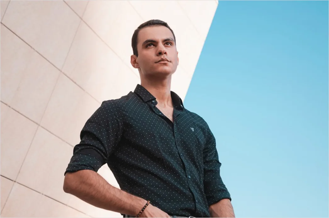 Detail Confident Man Portrait Natural Light Outdoor Casual Number 6