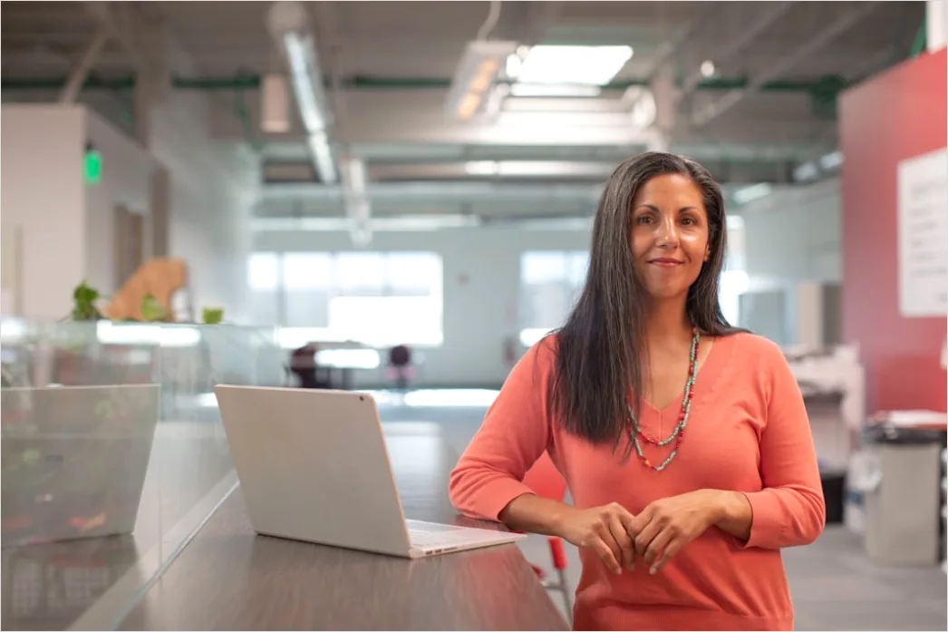 Corporate Woman Portrait Blurred Office Background 82b2