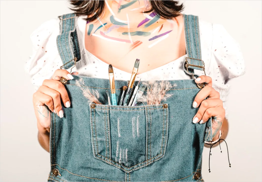 Detail Creative Woman Portrait Artist Studio Environment Number 14