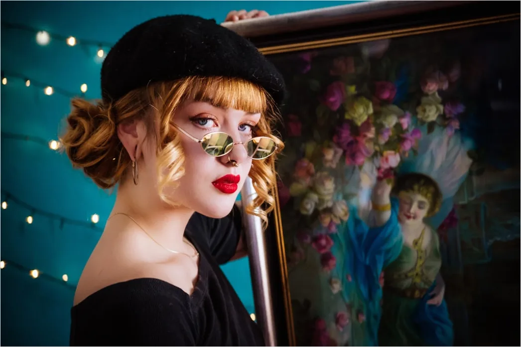 Detail Creative Woman Portrait Artist Studio Environment Number 9