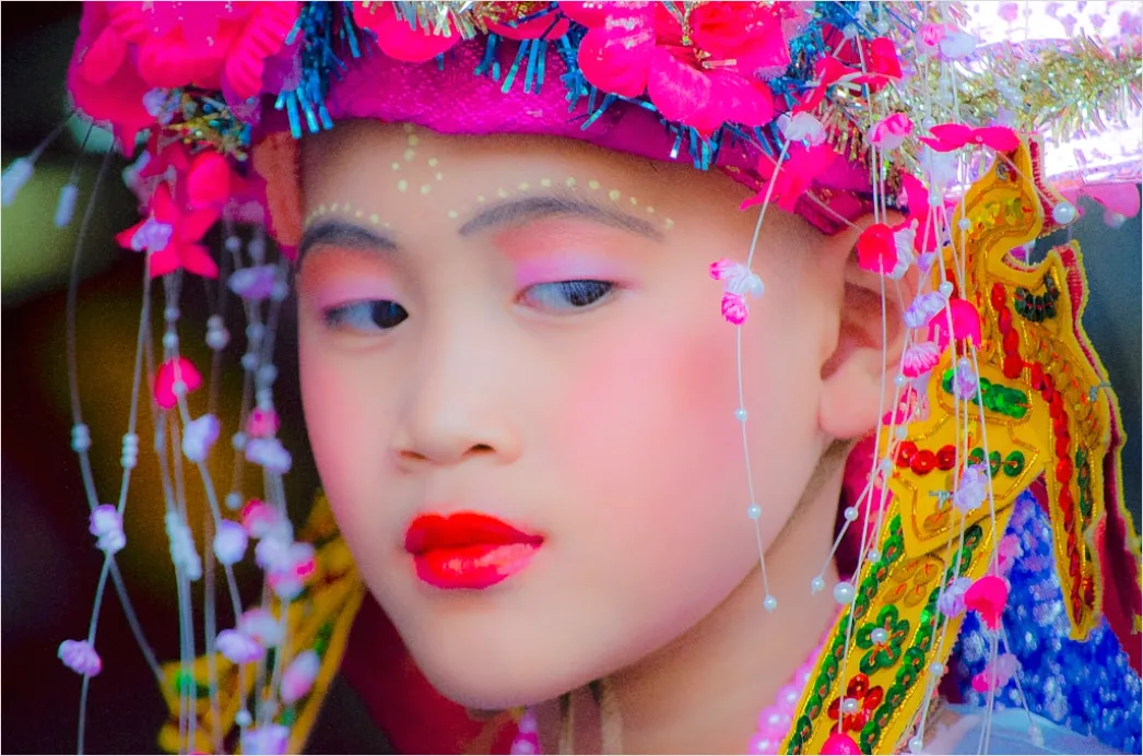Detail Cultural Dance Performer Portrait Traditional Costume Number 14