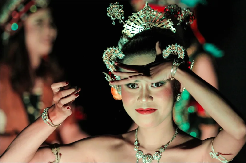 Detail Cultural Dance Performer Portrait Traditional Costume Number 20