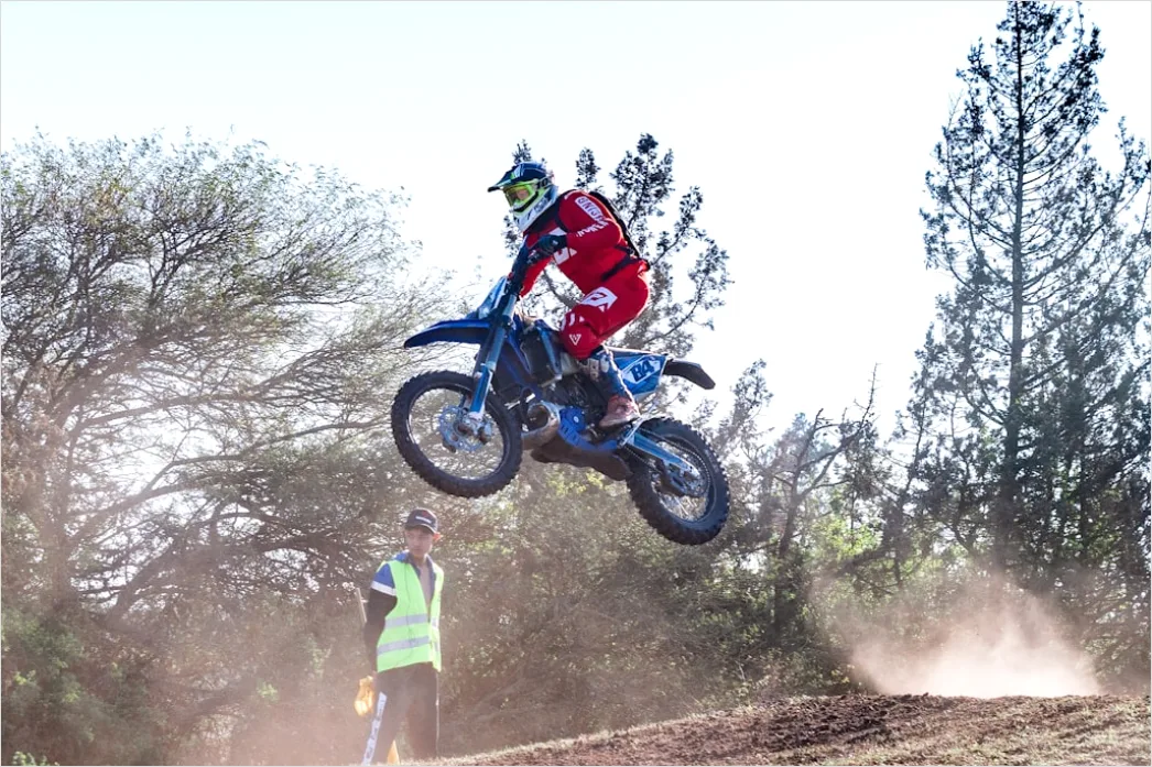 Dirt Bike Jumping Motocross Track Action B45c