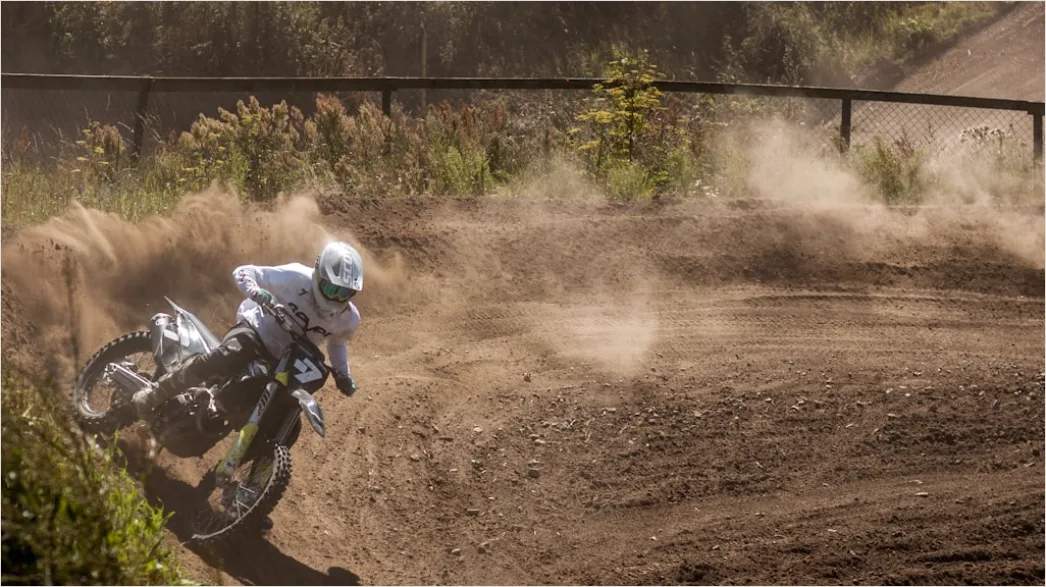 Detail Dirt Bike Jumping Motocross Track Action Number 13