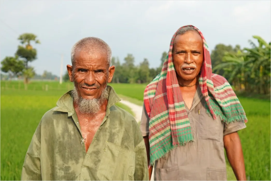 Detail Diverse Elderly Couple Portrait Smiling Outdoor Number 5