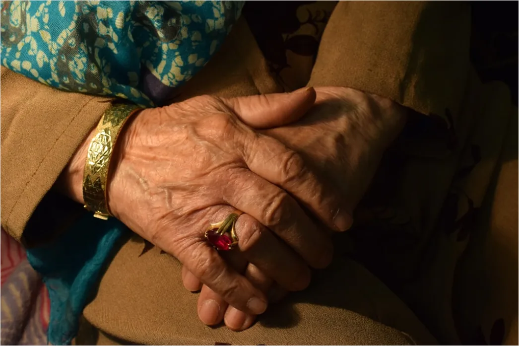 Detail Elderly Couple Portrait Holding Hands Close Up Number 17