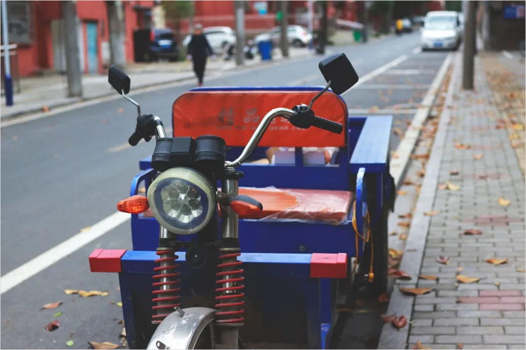 Detail Electric Motorcycle Charging Urban Setting Number 6