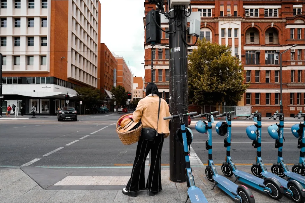 Detail Electric Scooter Sharing App Urban Street Number 2