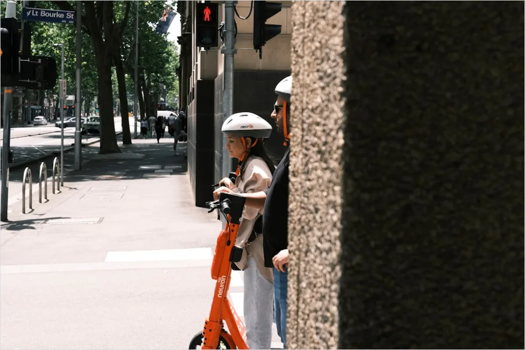 Detail Electric Scooter Sharing App Urban Street Number 3