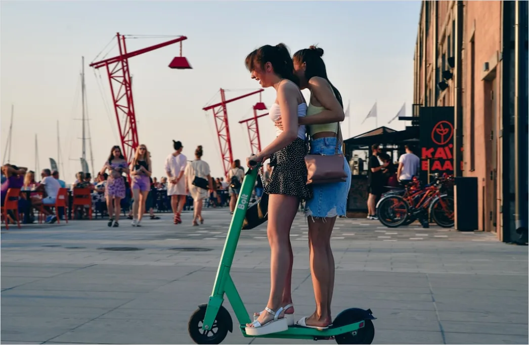 Detail Electric Scooter Sharing App Urban Street Number 4