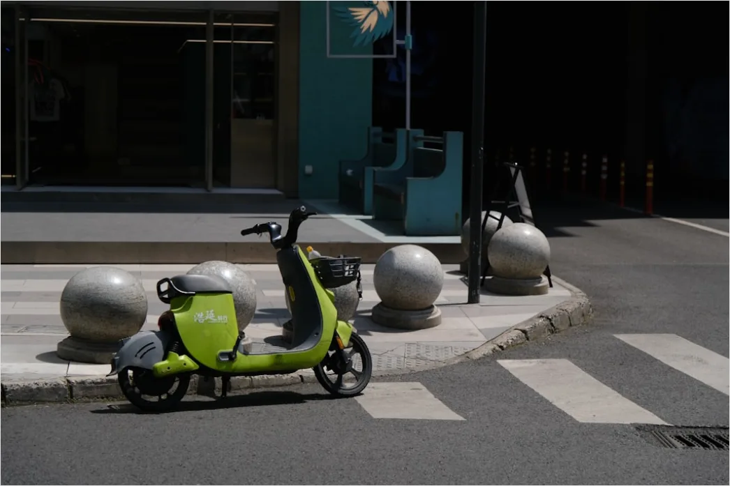 Detail Electric Scooter Sharing App Urban Street Number 7