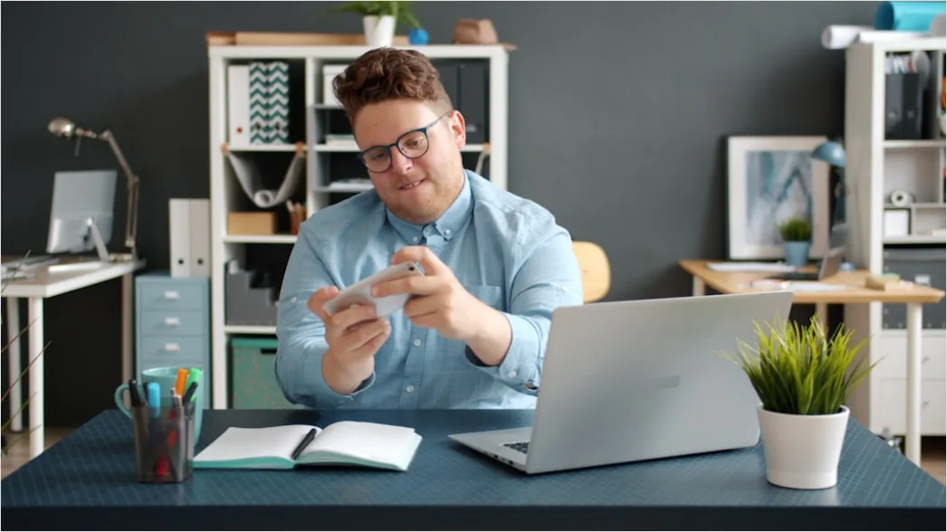Detail Entrepreneur Portrait Casual Smart Office Environment Number 5