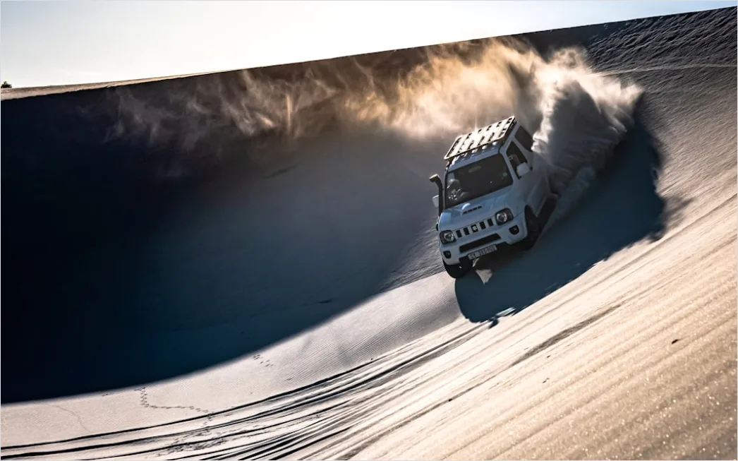 Detail Expedition Vehicle Crossing Sand Dunes Desert Number 10