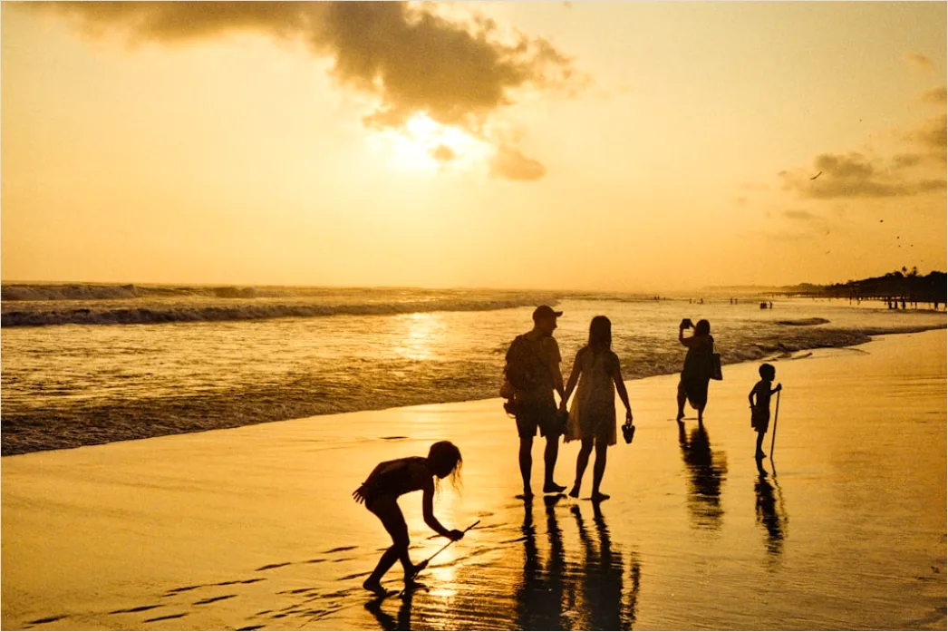Detail Family Portrait Beach Sunset Golden Hour Number 14