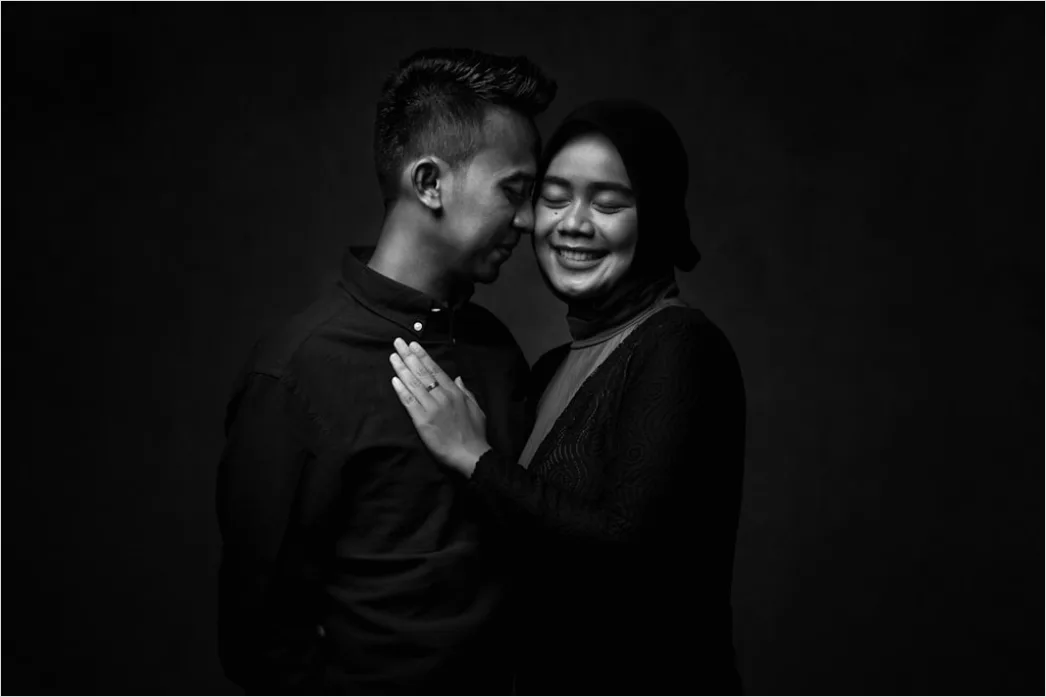 Fine Art Portrait Couple Artistic Black And White 19f8