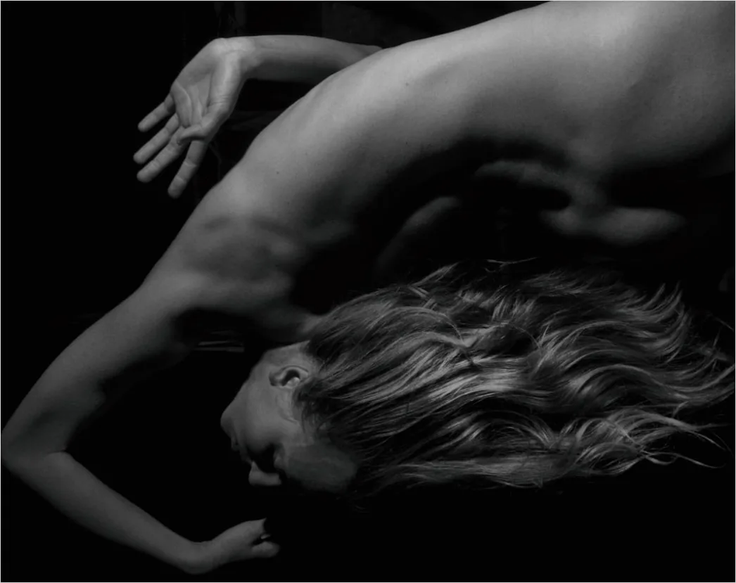 Detail Fine Art Portrait Couple Artistic Black And White Number 16
