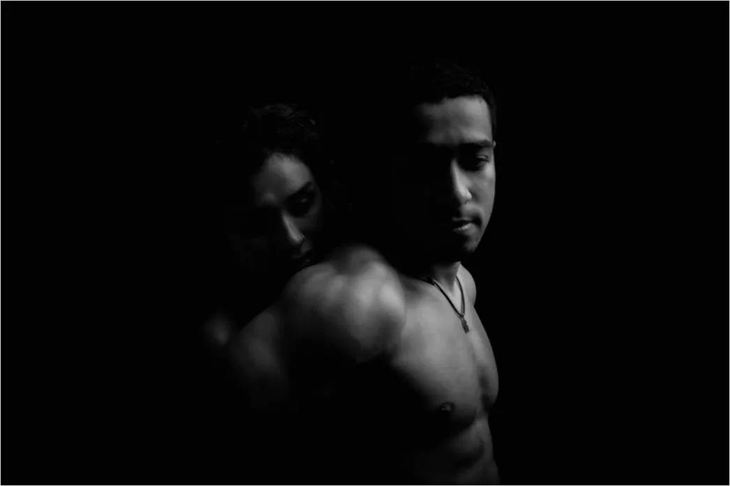 Detail Fine Art Portrait Couple Artistic Black And White Number 19